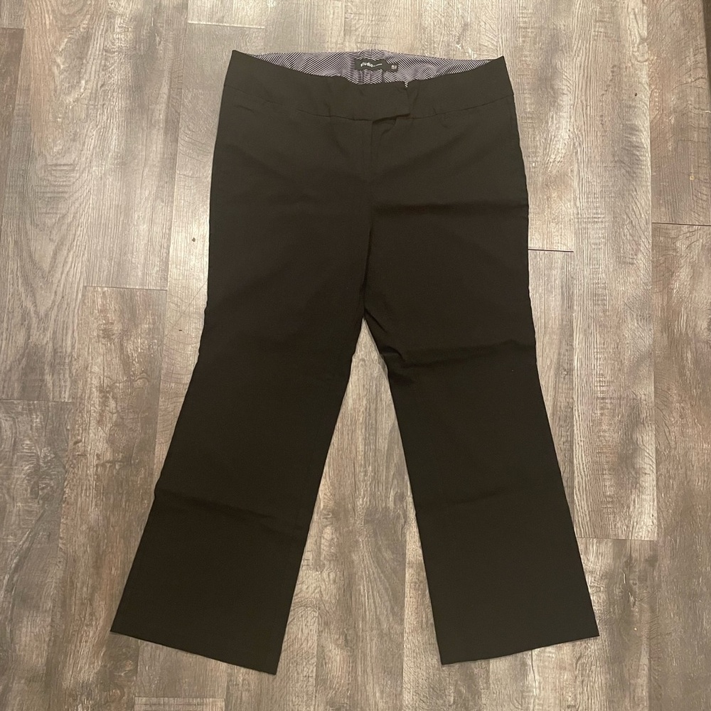 Mid rise trouser
